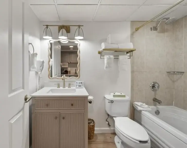 Compare Suites Only Amenities: Definitive Hospitality Asset Guide