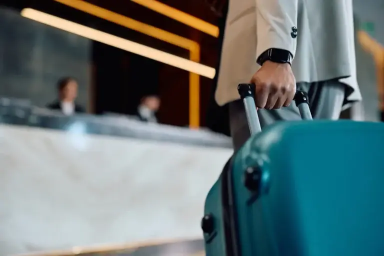 How to Avoid Suites Only Cancellation Risks: The Definitive Risk Management Guide