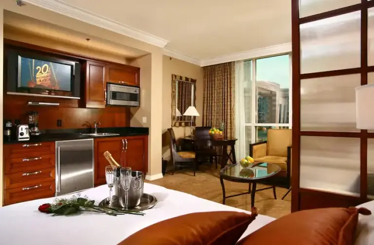 Luxury Suites Only Usa: Definitive High-End Hospitality Asset Guide